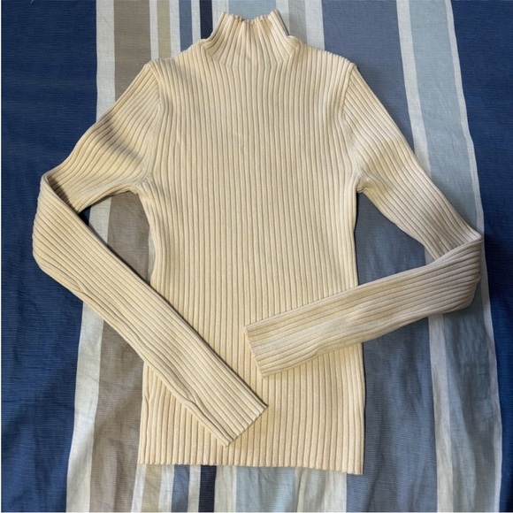 🚨3X$30🚨 Zara Cream Ribbed Long Sleeve Sweater Top - Picture 4 of 7